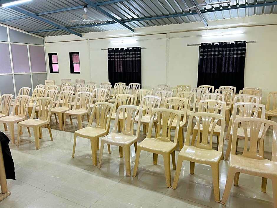 Hotel Padmavati Palace