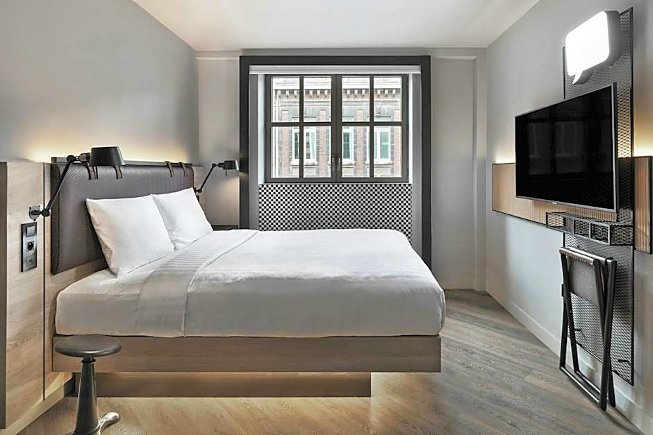 Moxy Lille City