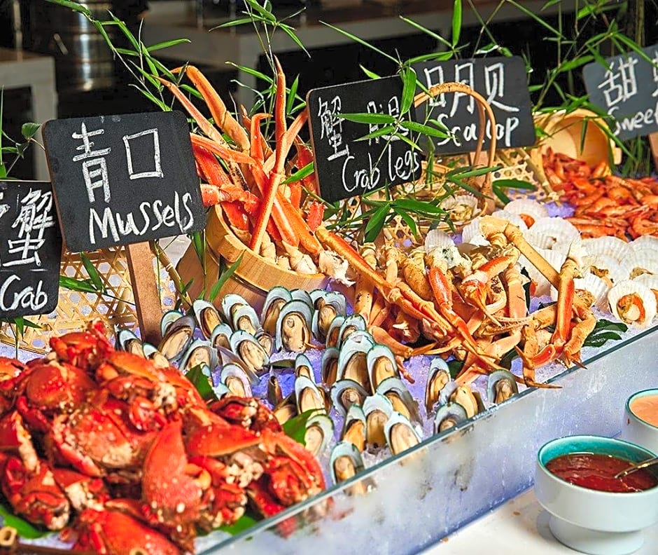 HUALUXE Ningbo Harbor City By IHG