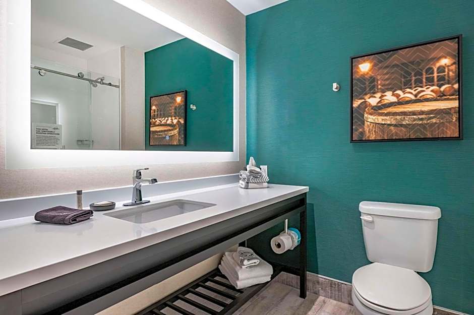 Cambria Hotel Louisville Downtown-Whiskey Row