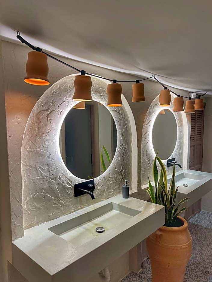 Trokadero Boutique Hotel