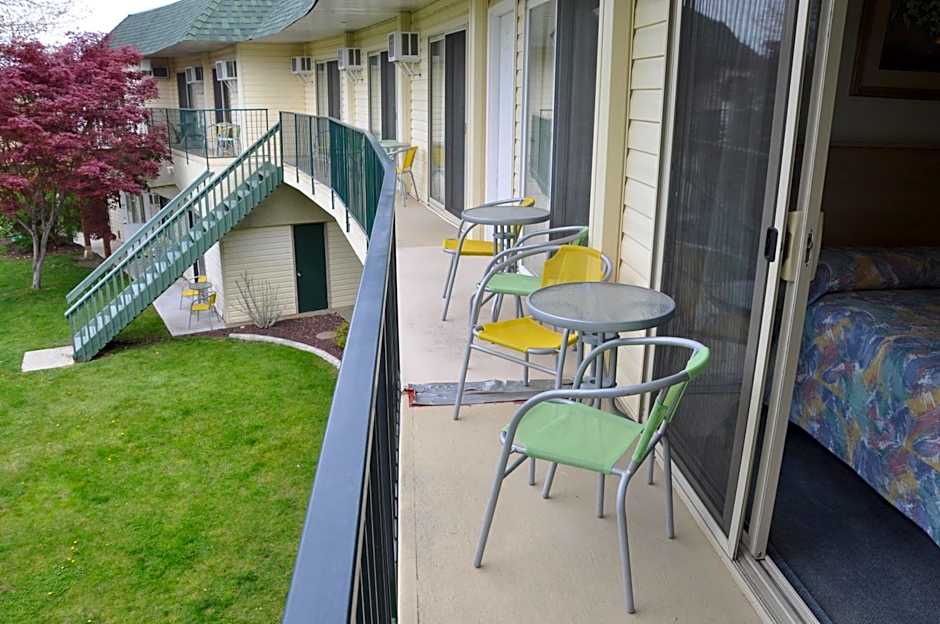 Summerland Motel