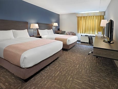 Queen Room with Two Queen Beds - Non-Smoking