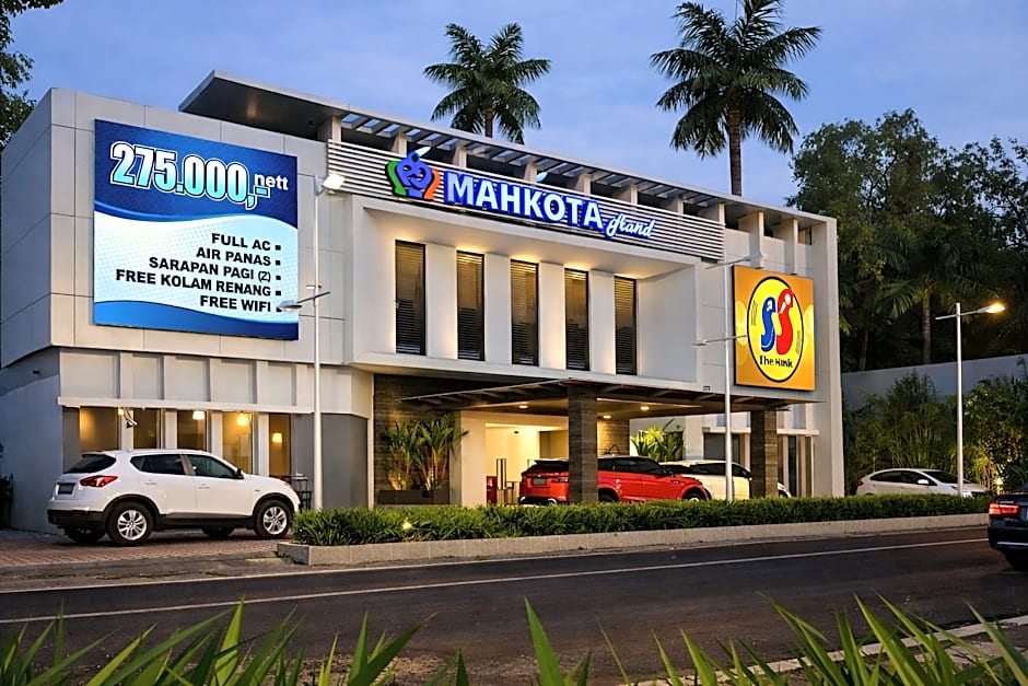Mahkota Hotel Genteng