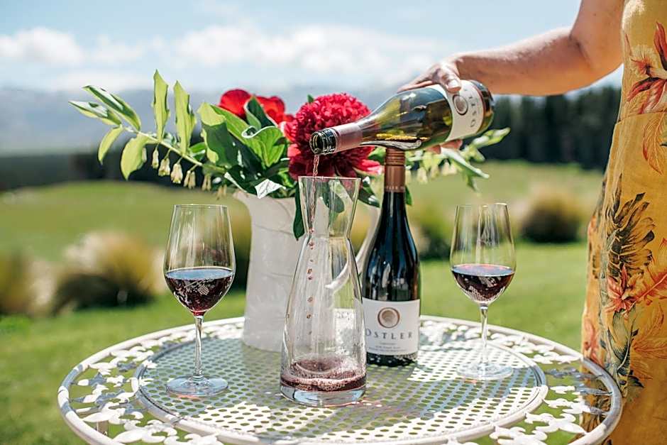 Mt Cook Lakeside Retreat