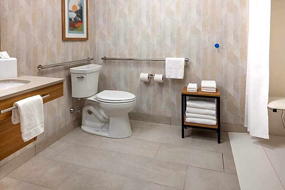 Hampton Inn & Suites Berkshires-Lenox