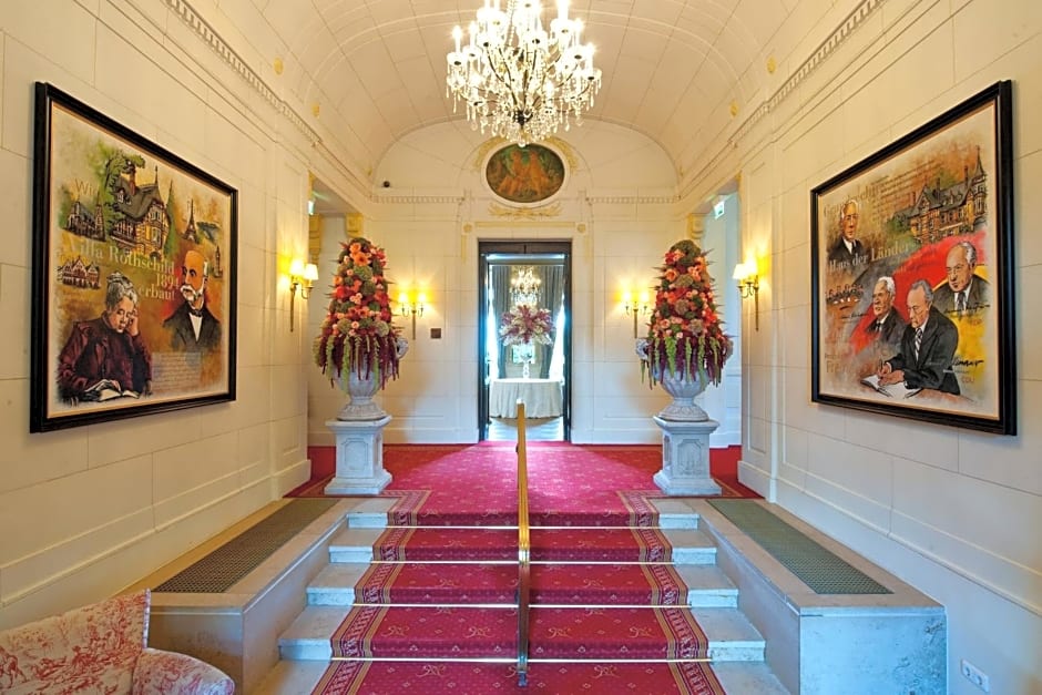 VILLA ROTHSCHILD, AUTOGRAPH COLLECTION