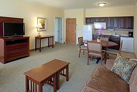 1 King 1 Bedroom Suite Sofa Bed