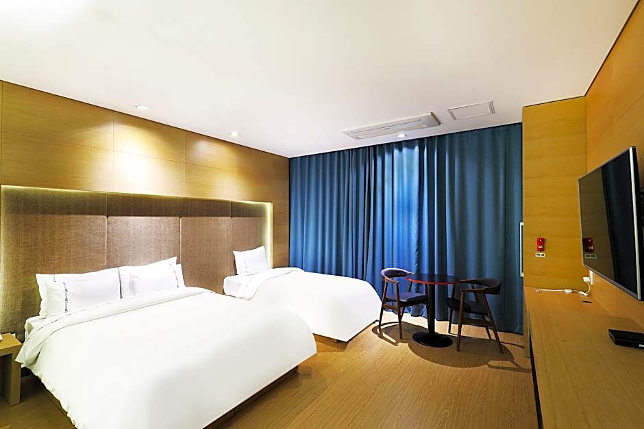 Business Design Hotel Luv