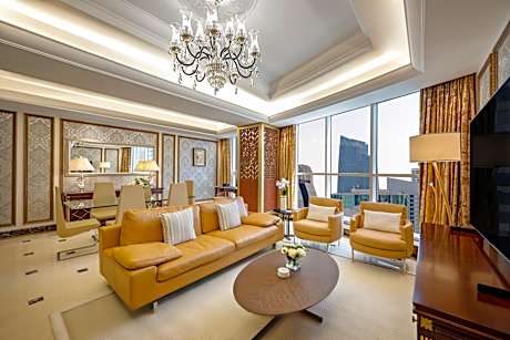 DELUXE TWO-BEDROOM SUITE