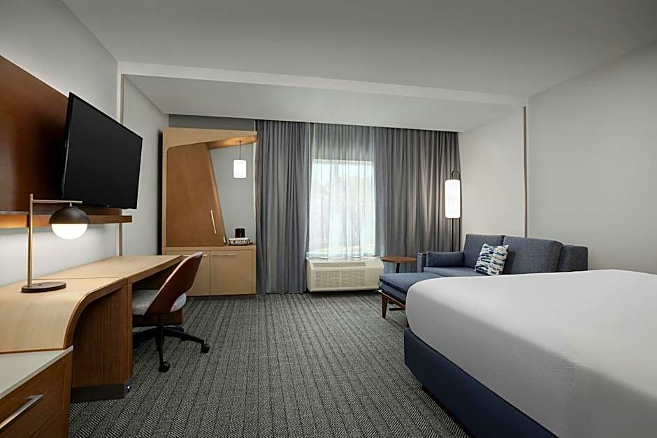 Courtyard by Marriott Atlanta Kennesaw