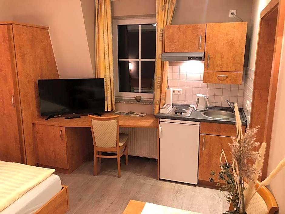Hofgut Langenborn Wohnen auf Zeit möblierte Apartments Aschaffenburg Alzenau Frankfurt