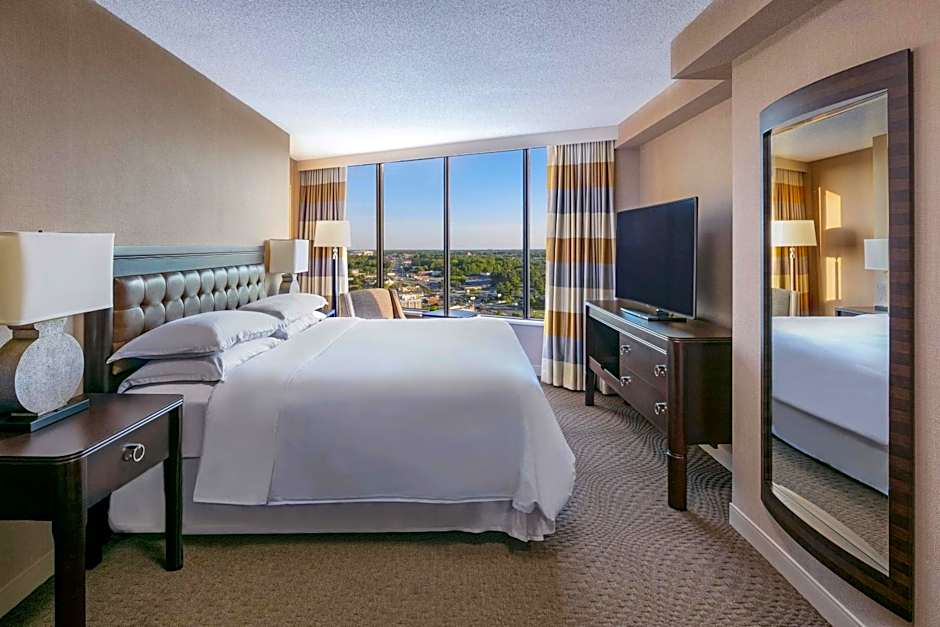 Sheraton Greensboro At Four Seasons