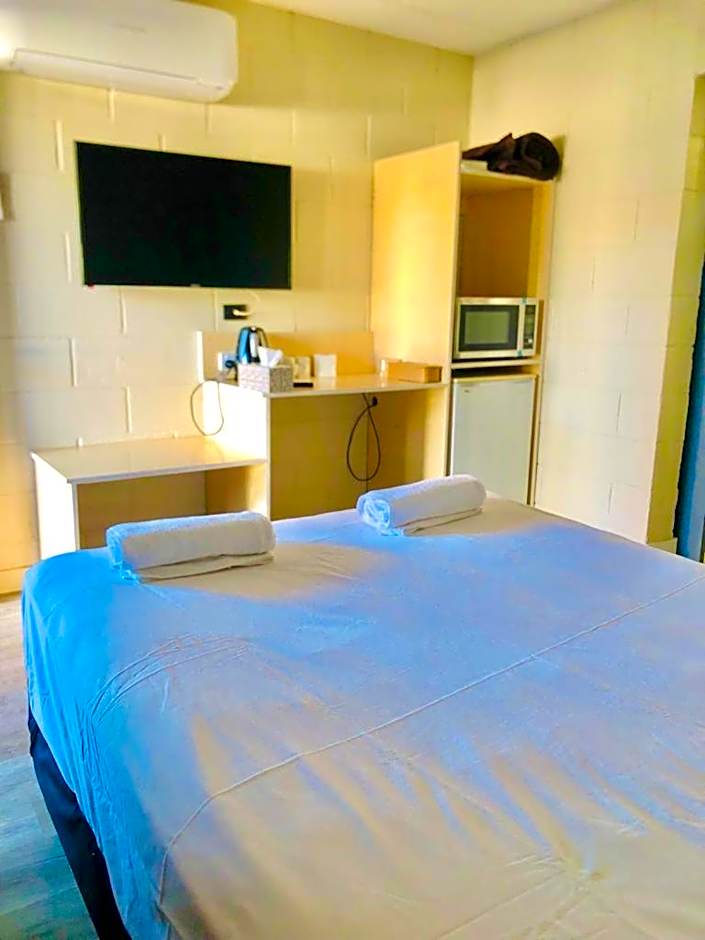 OXFORD HOTEL MOTEL