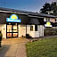 Days Inn by Wyndham Fleet M3