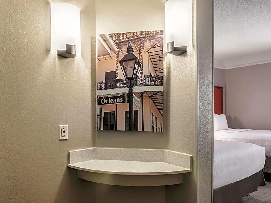 La Quinta Inn & Suites by Wyndham New Orleans Downtown