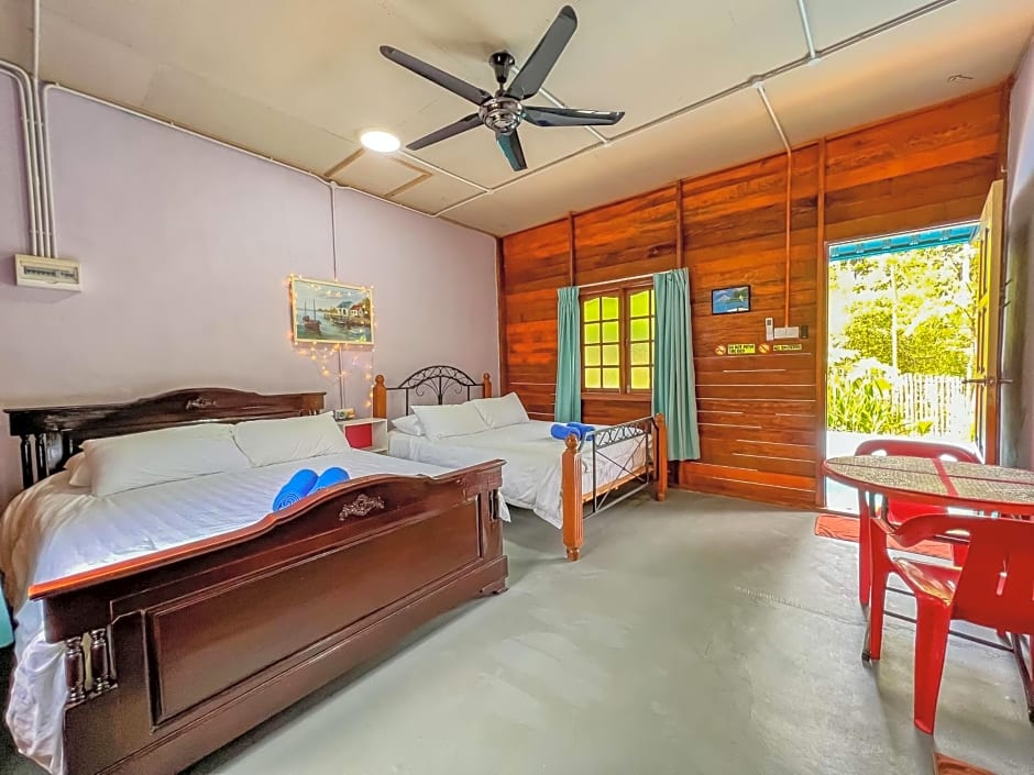 Betik Garden Home