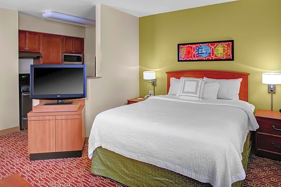 MainStay Suites Columbus Worthington
