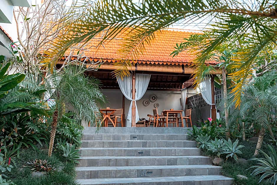 MAHALONA BALI STAY