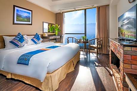 Double Room with Mountain View