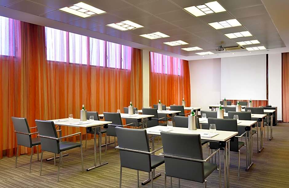 Una Hotel Mediterraneo