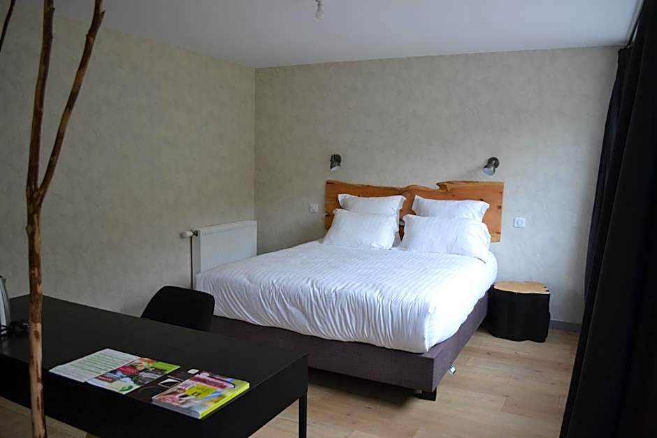 Logis Auberge de Pont Calleck