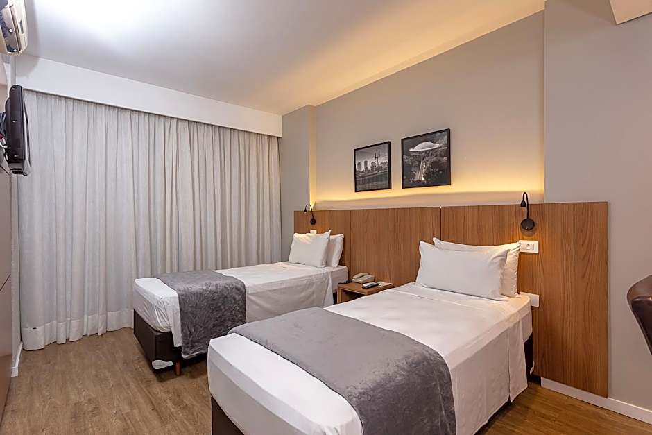 Roochelle Hotel by Nobile