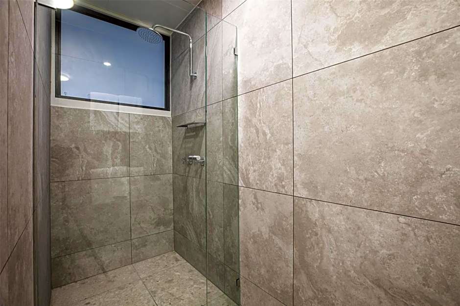 Nightcap at Dalrymple Hotel