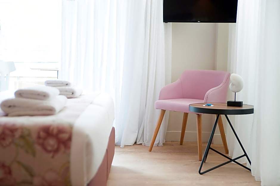 Seasabelle Hotel near Athens Airport