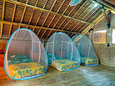 Bed in 6-Bed Mixed Dormitory Room