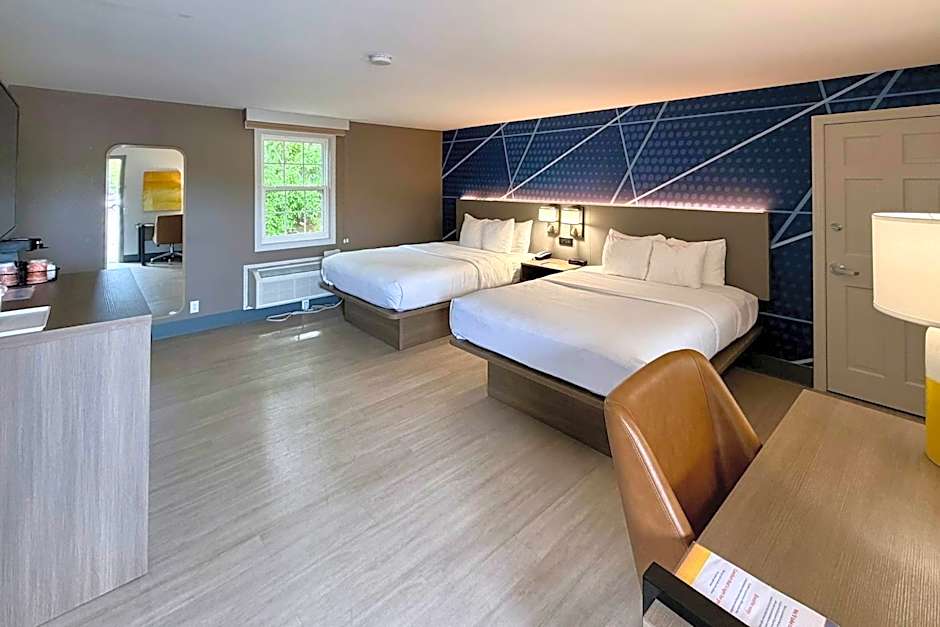 Comfort Inn & Suites Sturbridge-Brimfield