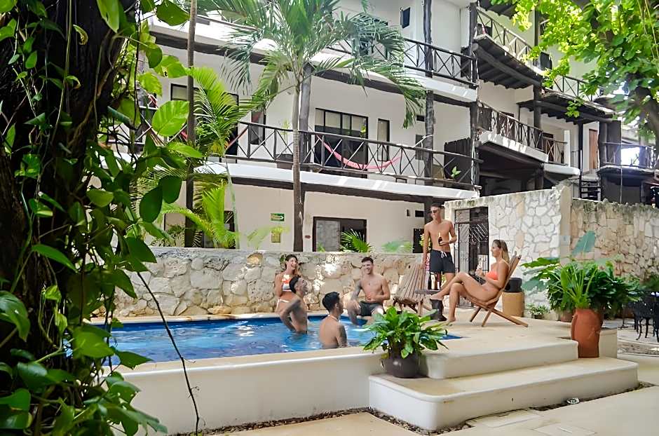 Siesta Fiesta Hotel Adults Only - 5th Avenue