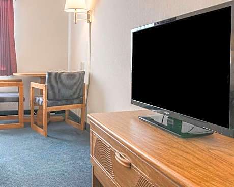 Double Room with Two Double Beds - Non-Smoking