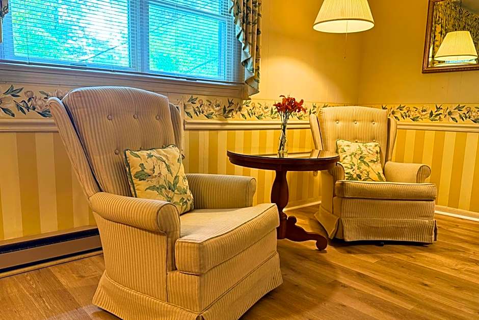 Azalea Garden Inn