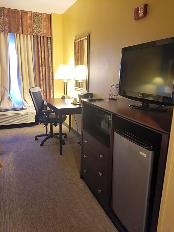 Days Inn by Wyndham Tulsa Central