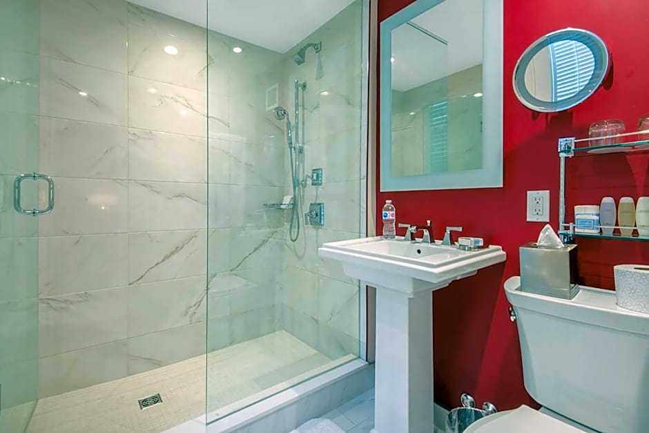 The Omni King Edward Hotel