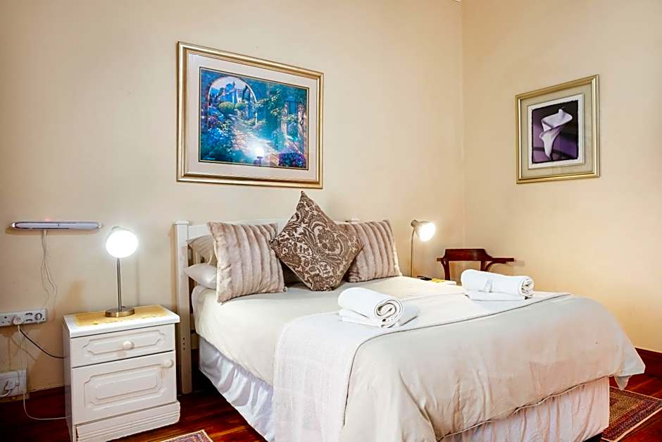 Karoo Ouberg Guest Lodge