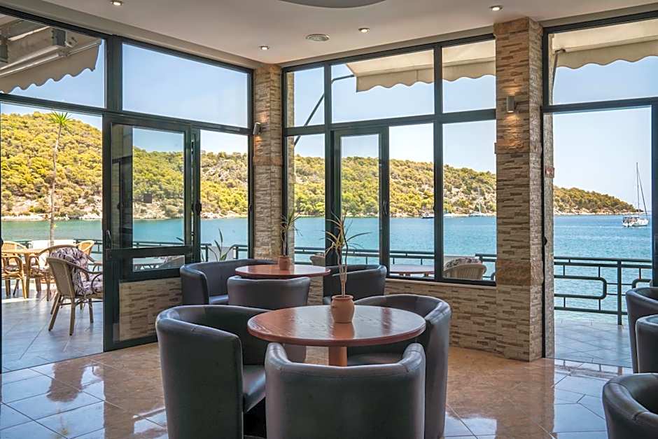 Binji Hotel