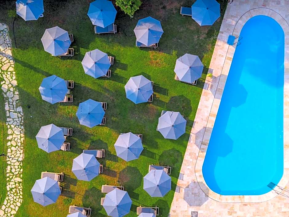 Hotel Club-E