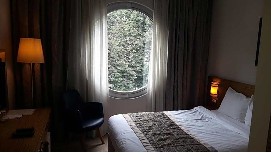 Hotel Almina Park