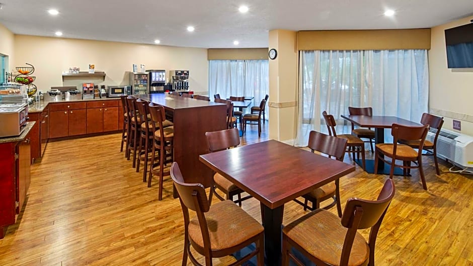 Best Western Oak Manor