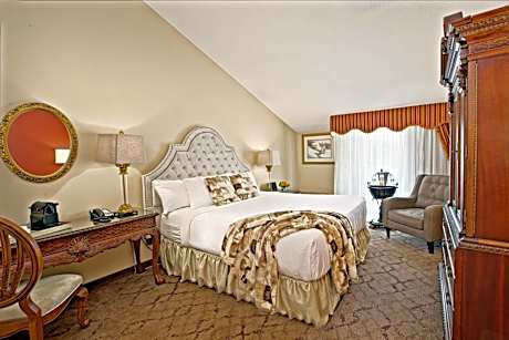 Luxury King Room with Fireplace