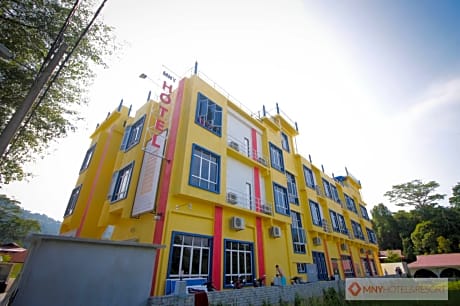 Mny Hotel & Resort