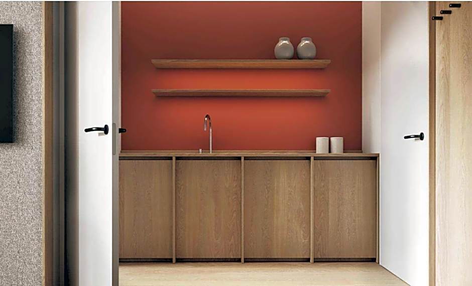 FortyPlusOne Hotel - Newly Renovated!