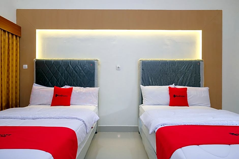 RedDoorz near Museum Gunung Merapi