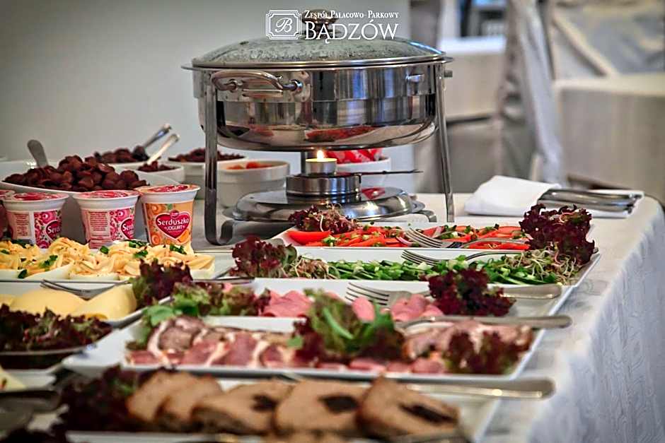 Zespół Pałacowo-Parkowy Bądzów