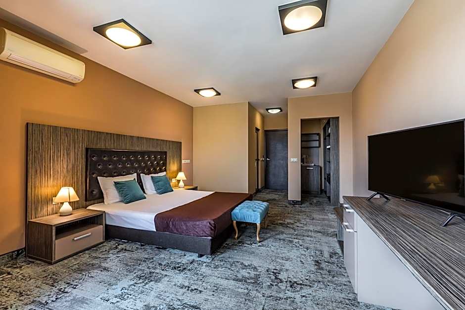 Plaza Hotel Plovdiv - Free Parking