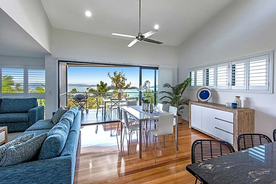 Pinnacle Apartments on Hamilton Island by HIHA