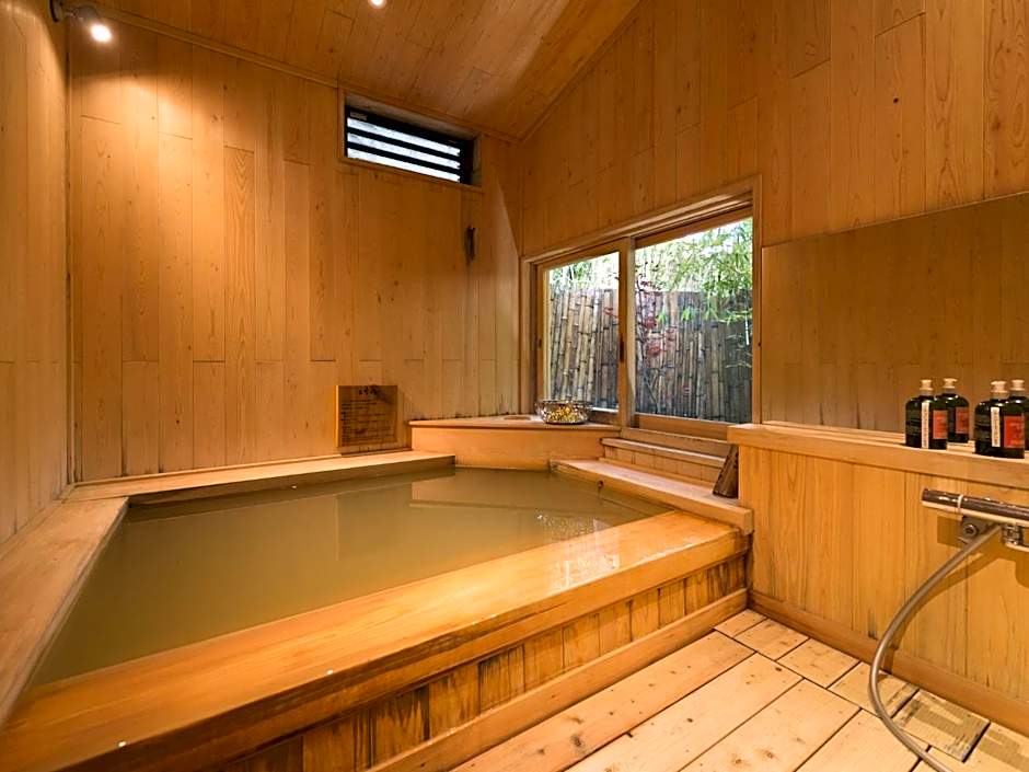 Hikyou Shirakawagensen Sansou Takefue