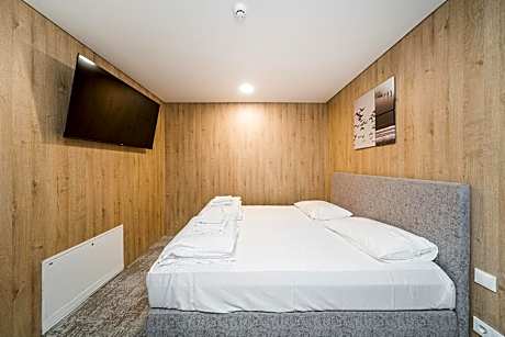 Two-Bedroom Deluxe Apartment